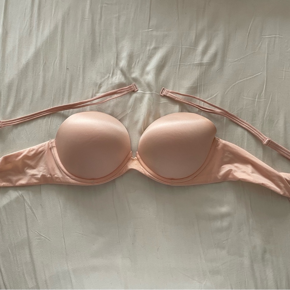 Victoria's Secret Very sexy Multi-way/Multi-action Peach Full Coverage Bra